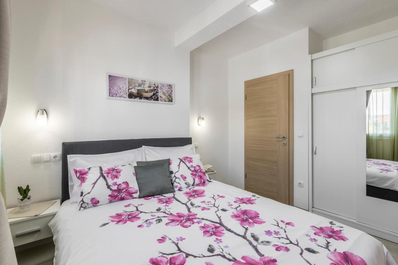 Apart Sa Terasom 250M Od Plaze,Parking,Wi Fi,Rostilj تروغير المظهر الخارجي الصورة