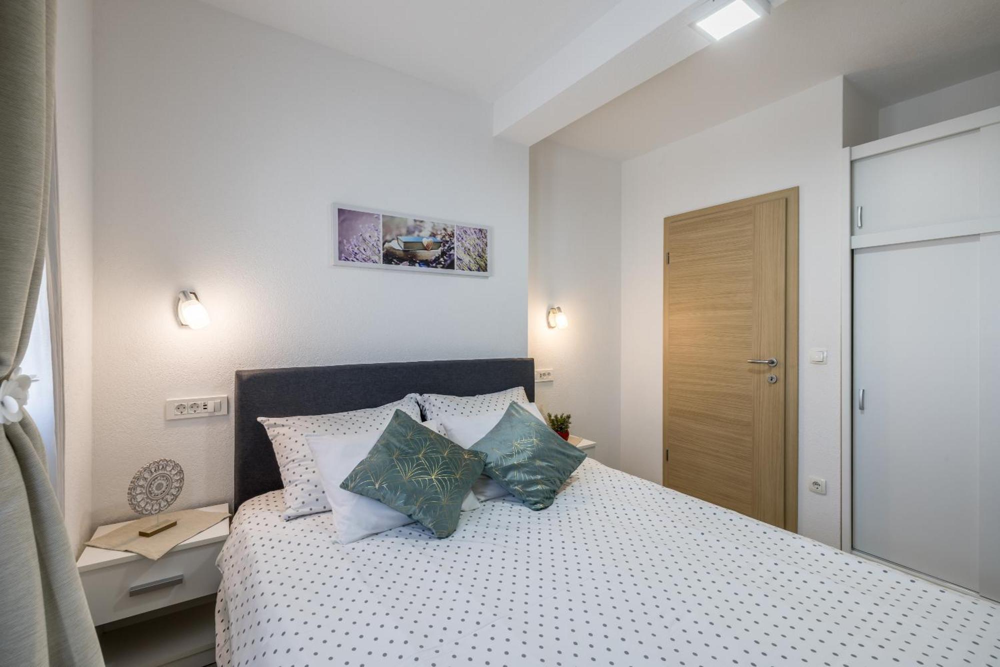 Apart Sa Terasom 250M Od Plaze,Parking,Wi Fi,Rostilj تروغير المظهر الخارجي الصورة