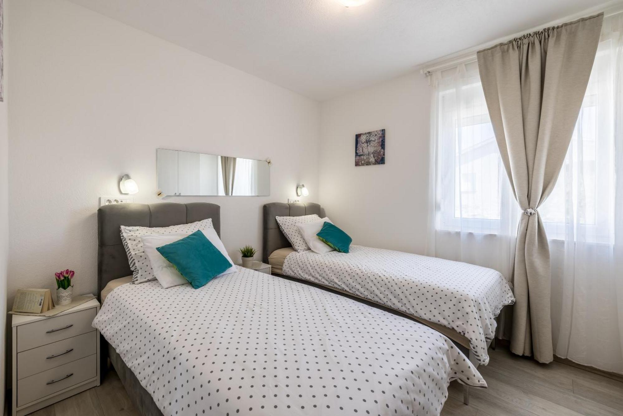 Apart Sa Terasom 250M Od Plaze,Parking,Wi Fi,Rostilj تروغير المظهر الخارجي الصورة