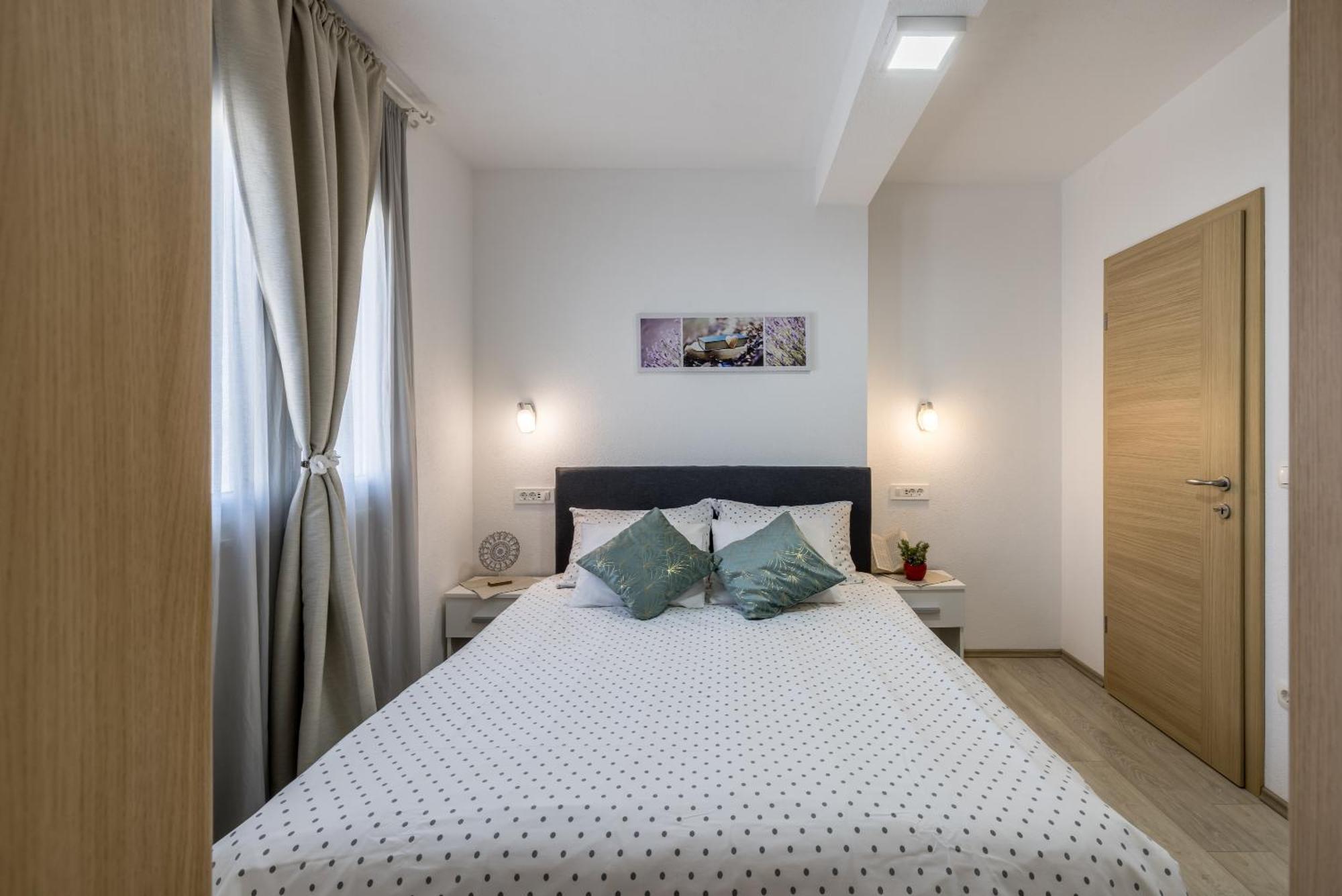 Apart Sa Terasom 250M Od Plaze,Parking,Wi Fi,Rostilj تروغير المظهر الخارجي الصورة