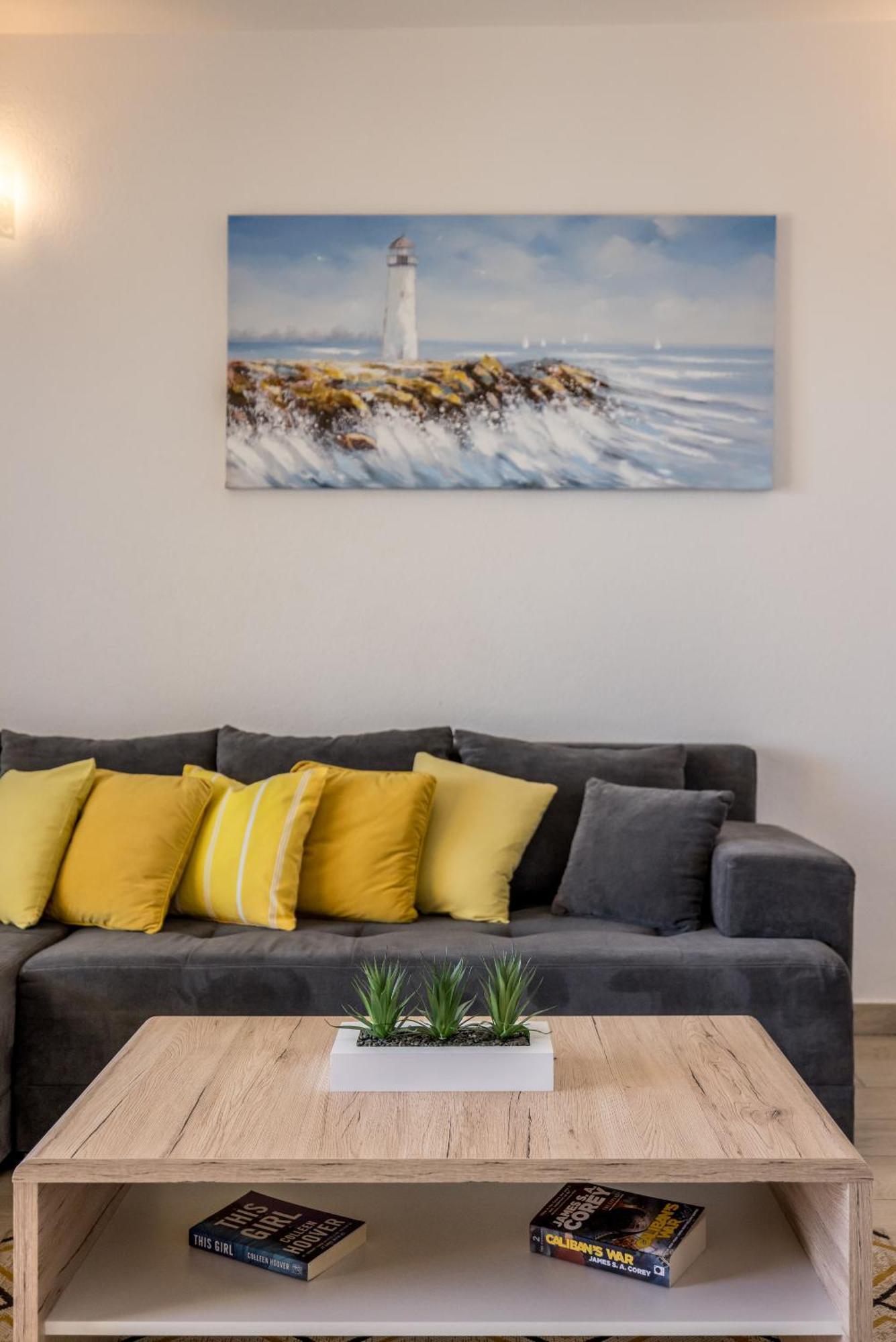 Apart Sa Terasom 250M Od Plaze,Parking,Wi Fi,Rostilj تروغير المظهر الخارجي الصورة