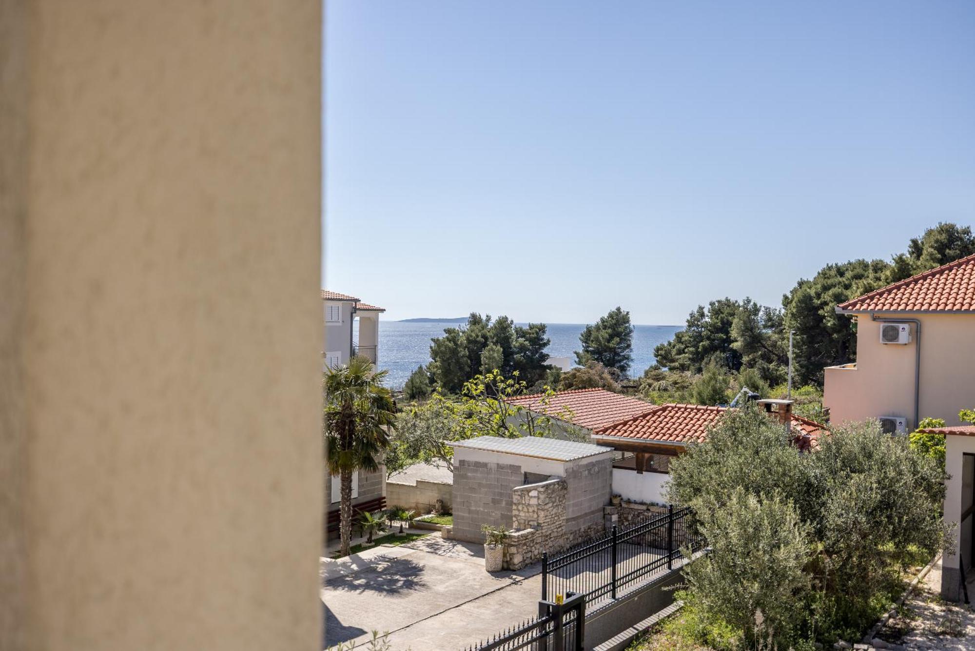 Apart Sa Terasom 250M Od Plaze,Parking,Wi Fi,Rostilj تروغير المظهر الخارجي الصورة